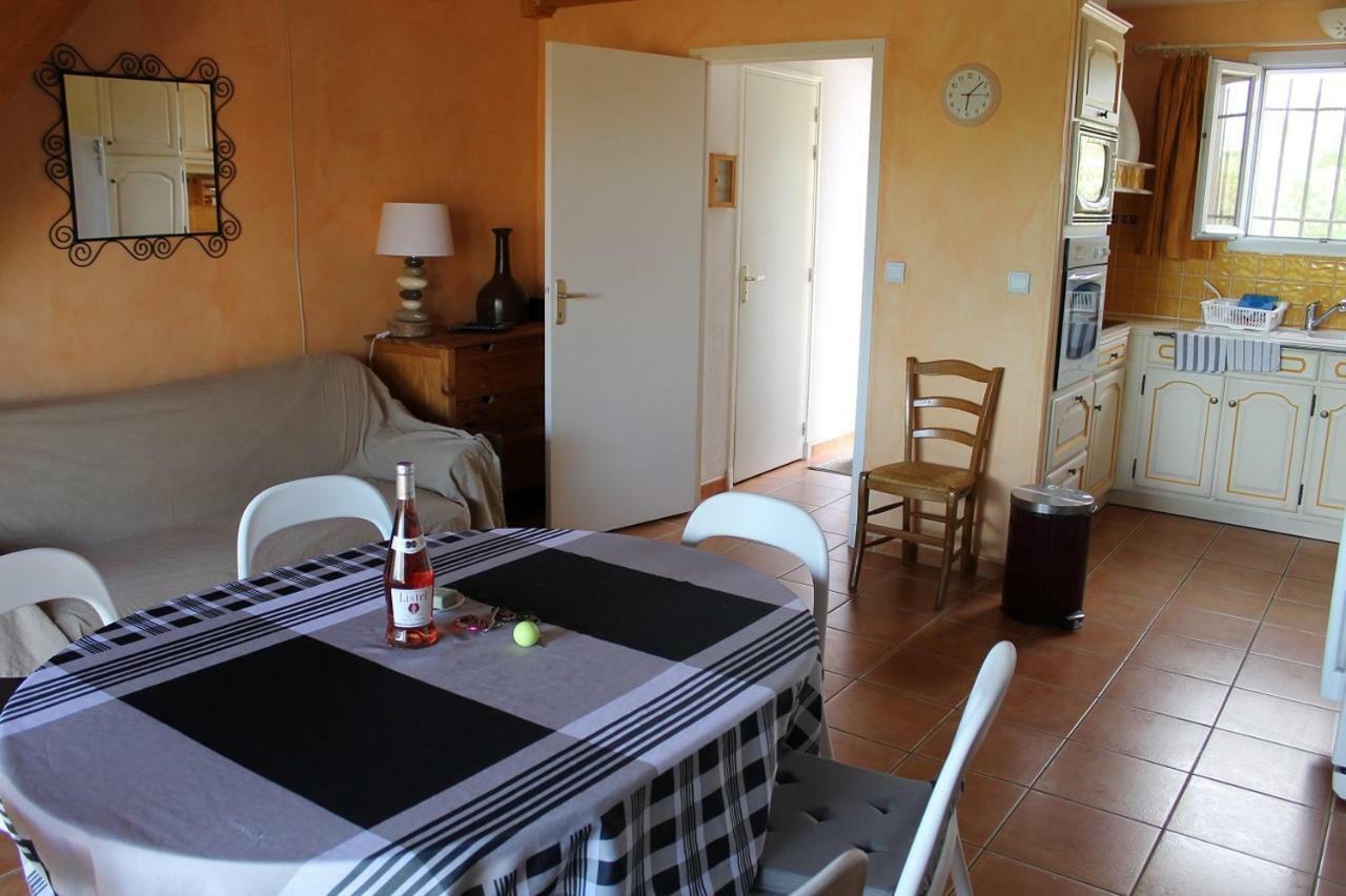 ארל Appartement Dans La Residence Les Mazets De Camargue מראה חיצוני תמונה