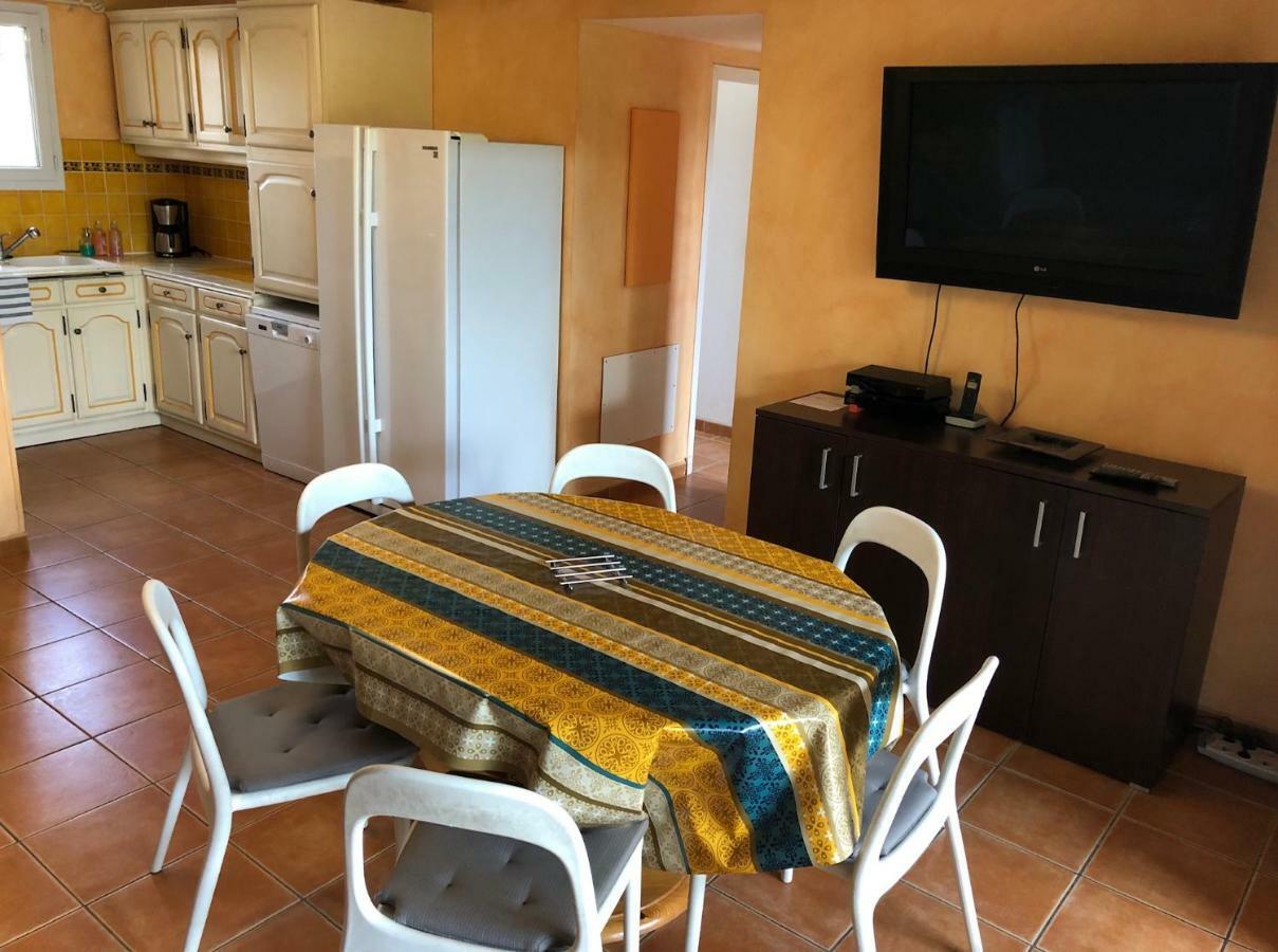 ארל Appartement Dans La Residence Les Mazets De Camargue מראה חיצוני תמונה