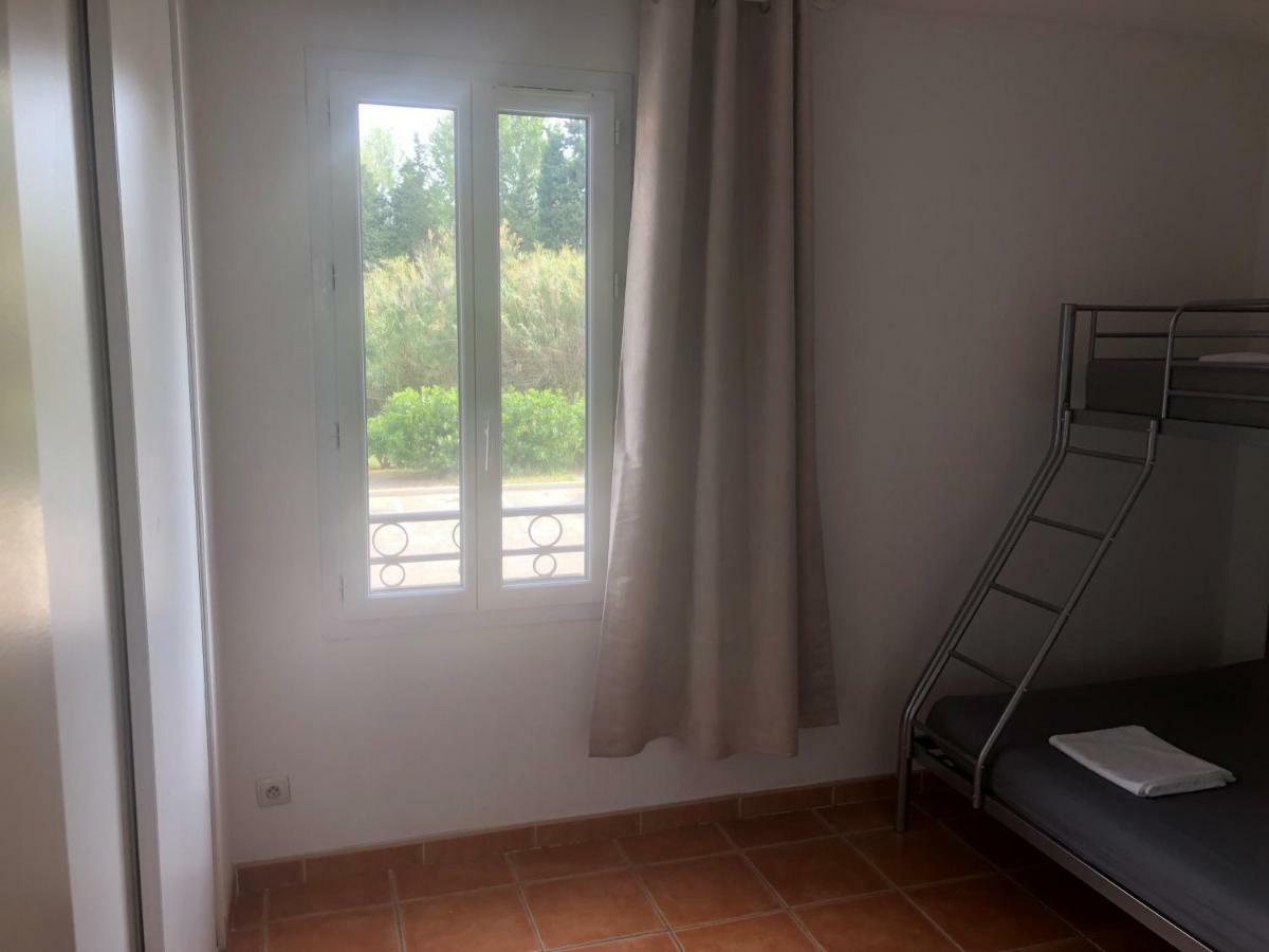 ארל Appartement Dans La Residence Les Mazets De Camargue מראה חיצוני תמונה