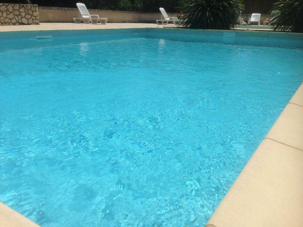 ארל Appartement Dans La Residence Les Mazets De Camargue מראה חיצוני תמונה